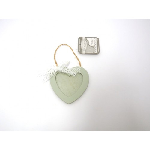 Cornicetta sbiancata cuore c/merletto diam.8cm. da appendere